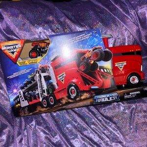 Monster Jam Launch & Go Hauler